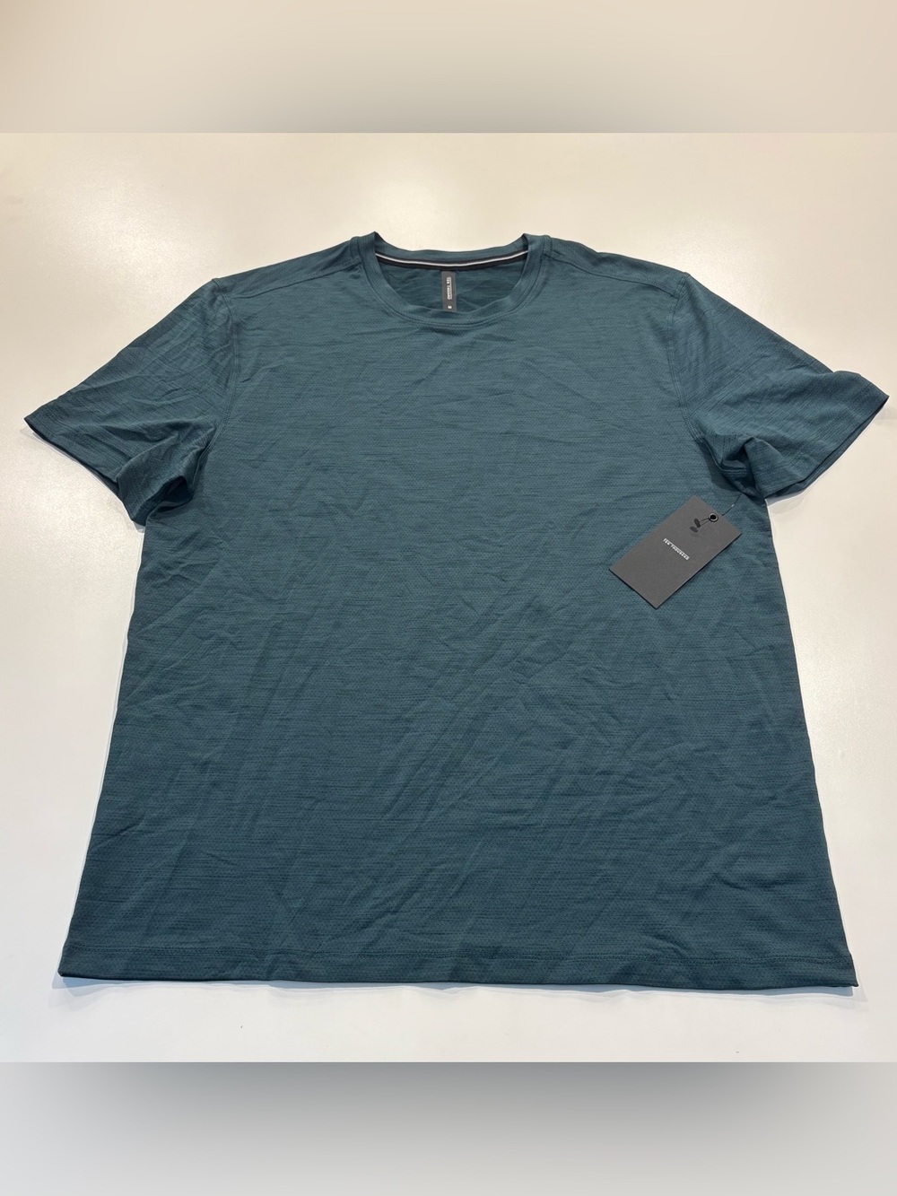 NWT Ten Thousand Men's Medium Performance T-Shirt Size Medium - Hunter Green